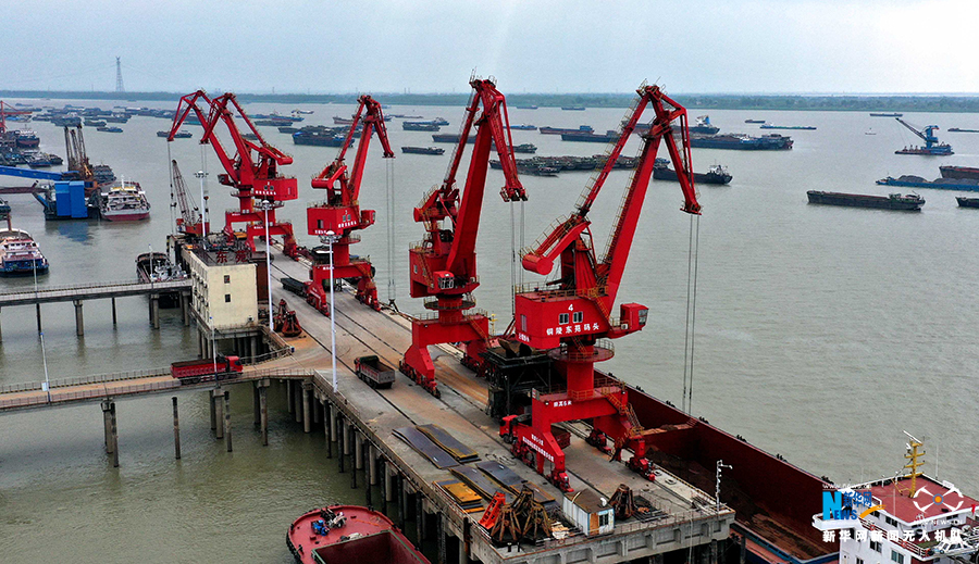 无人机 > 正文    今年一季度,安徽铜陵工业经济运行开局良好,有色